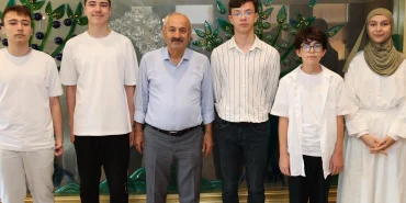 Başkan Büyükgöz LGS birincilerini ağırladı
