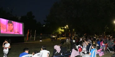 Bursa Osmangazi’de açık hava sinema keyfi devam ediyor