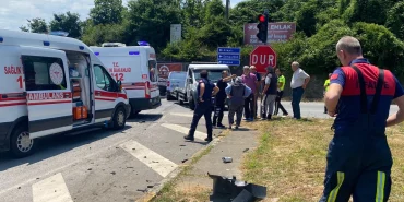 Düzce Barbaros Kavşağı’nda korkutan kaza: 3 yaralı